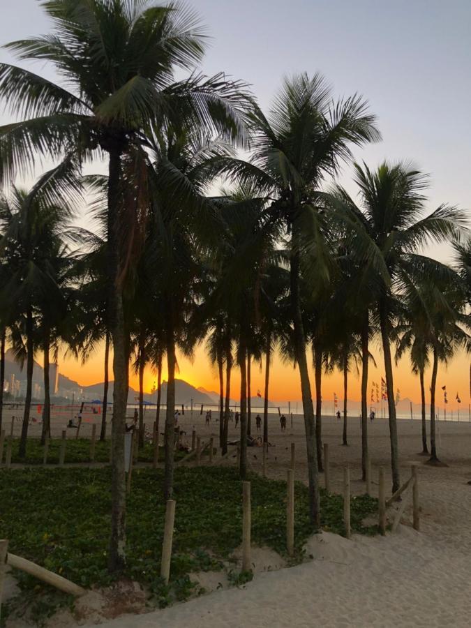 Copa Beach Home - Copacabana Posto 4 Quadra Da Praia Rio de Janeiro Buitenkant foto